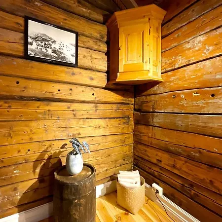 The Blacksmith's Place - Cozy Rorbu In Lofoten