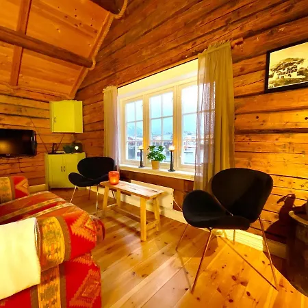 Chalet The Blacksmith's Place - Cozy Rorbu In Lofoten